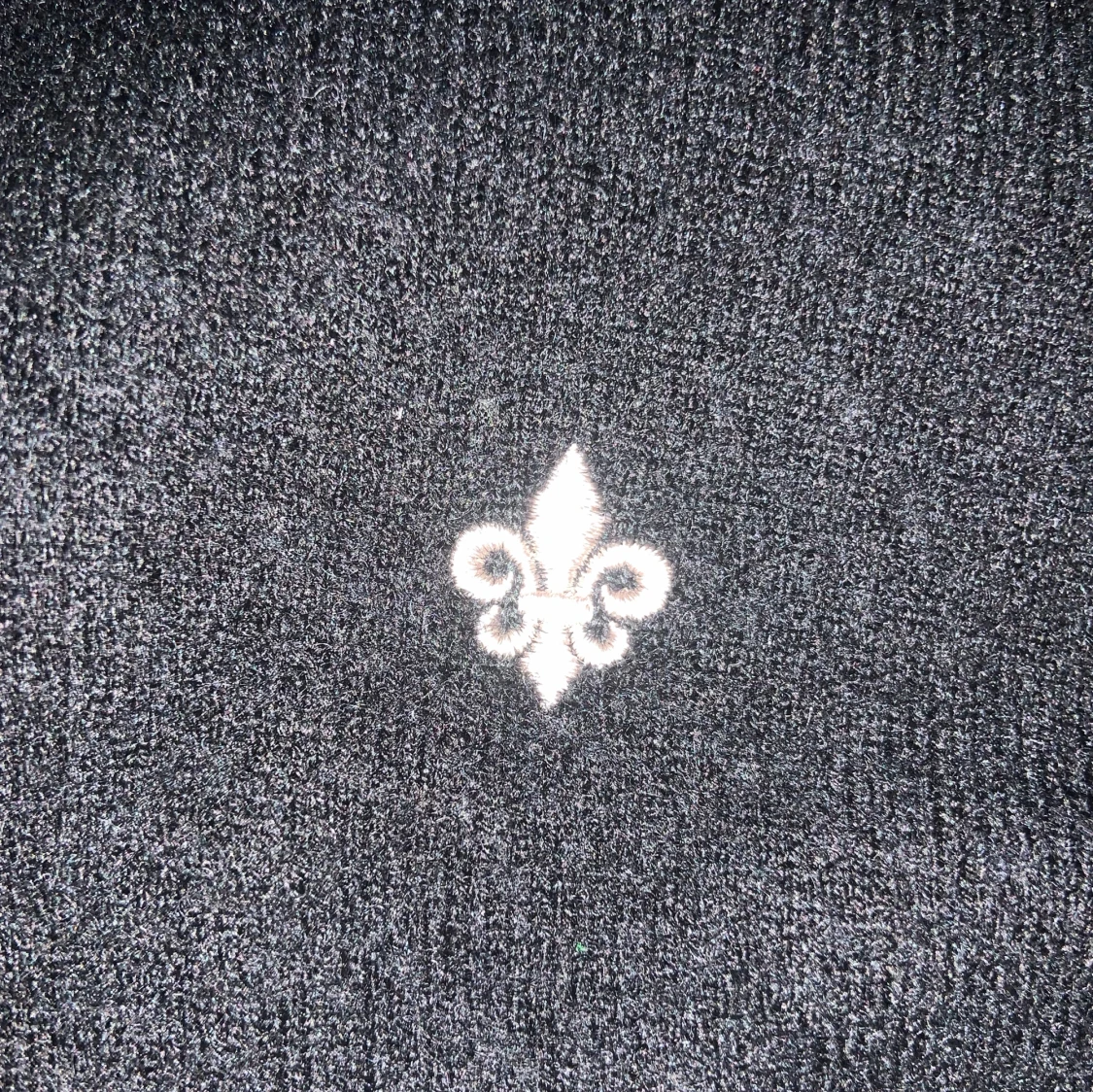 Svart tröja med dragkedja från Morris - 92