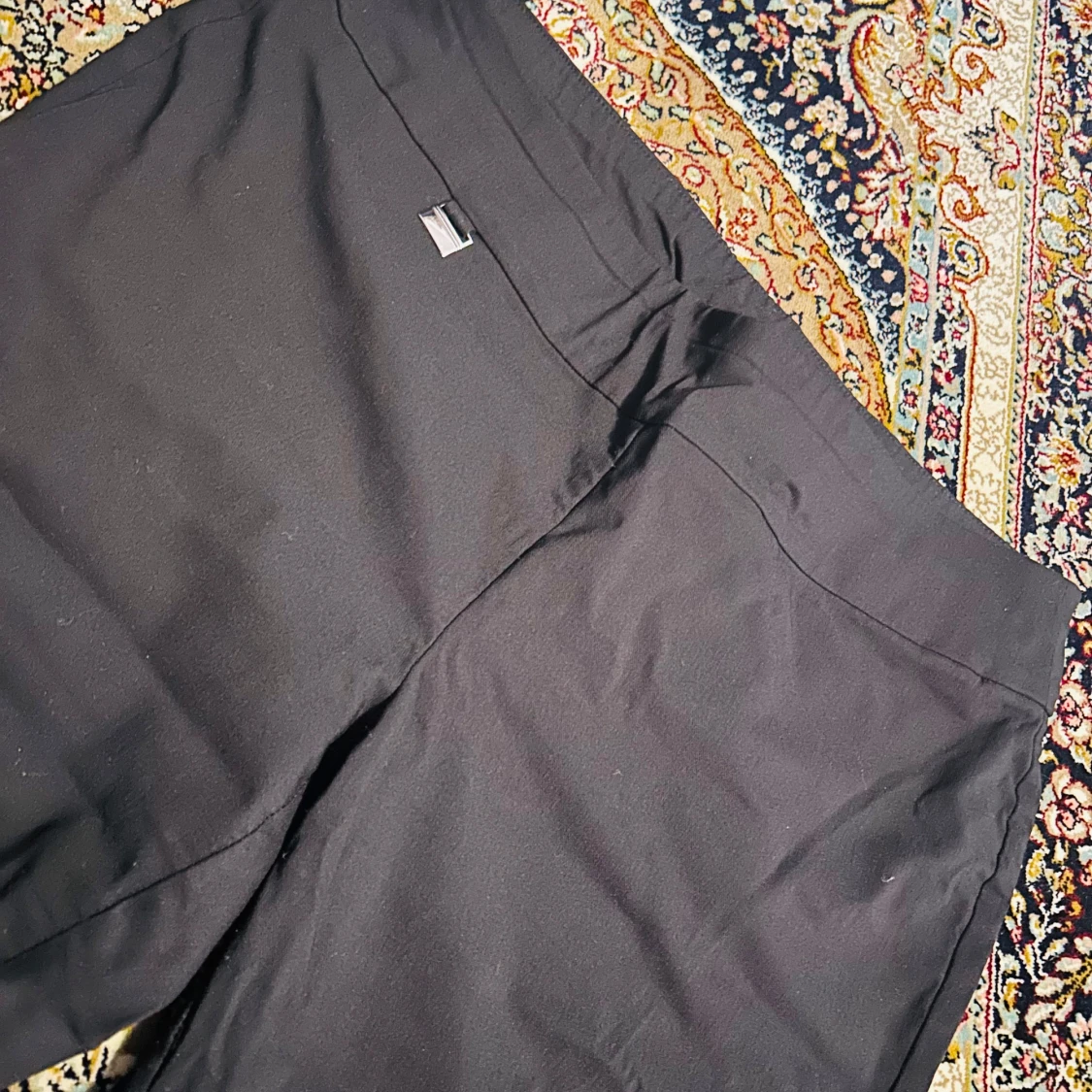 Svarta byxor från Alfani - 92