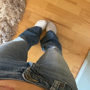 Lågmidjade bootcut jeans - Köpt på plick 