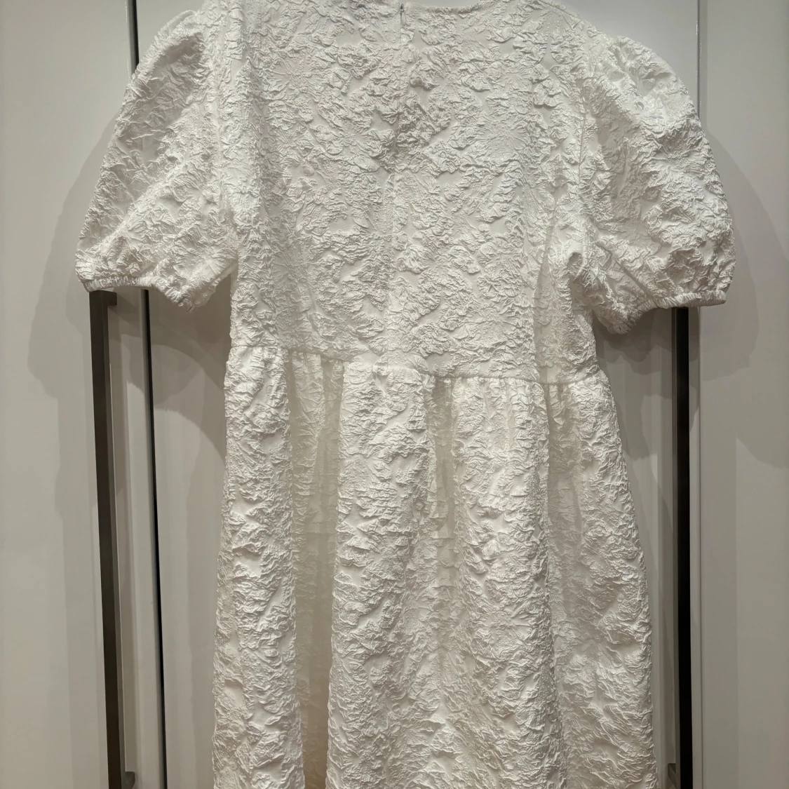 Vit klänning från BYIC - 93