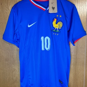 Frankrike 24/25 - Helt ny