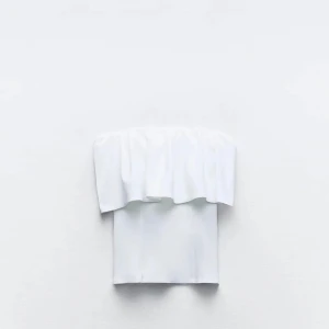 Zara topp  - Nyskick väldigt efterfrågad från zara 💞 tryck på köp nu men kan även mötas!!