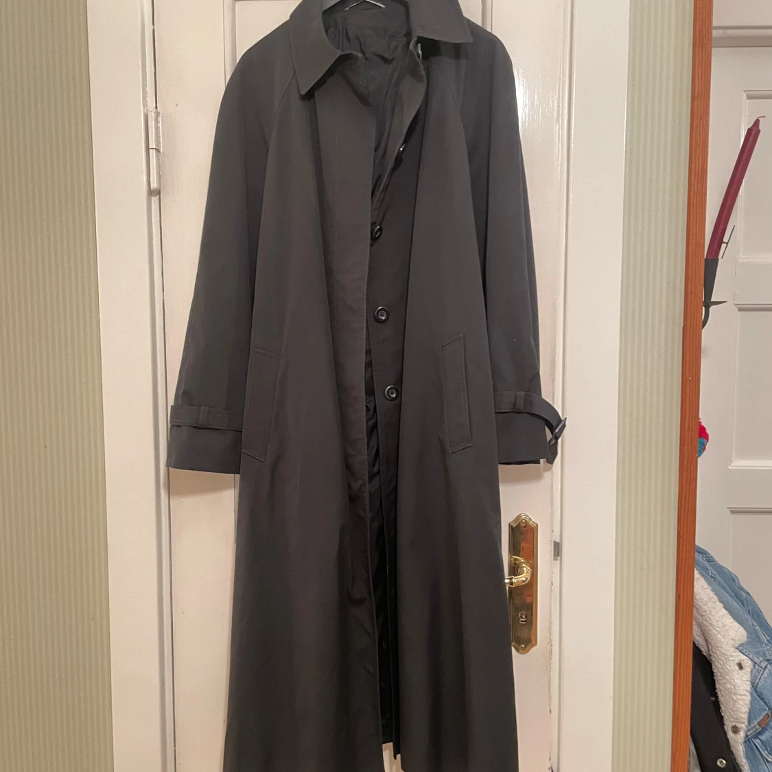 Svart lång kappa - 90