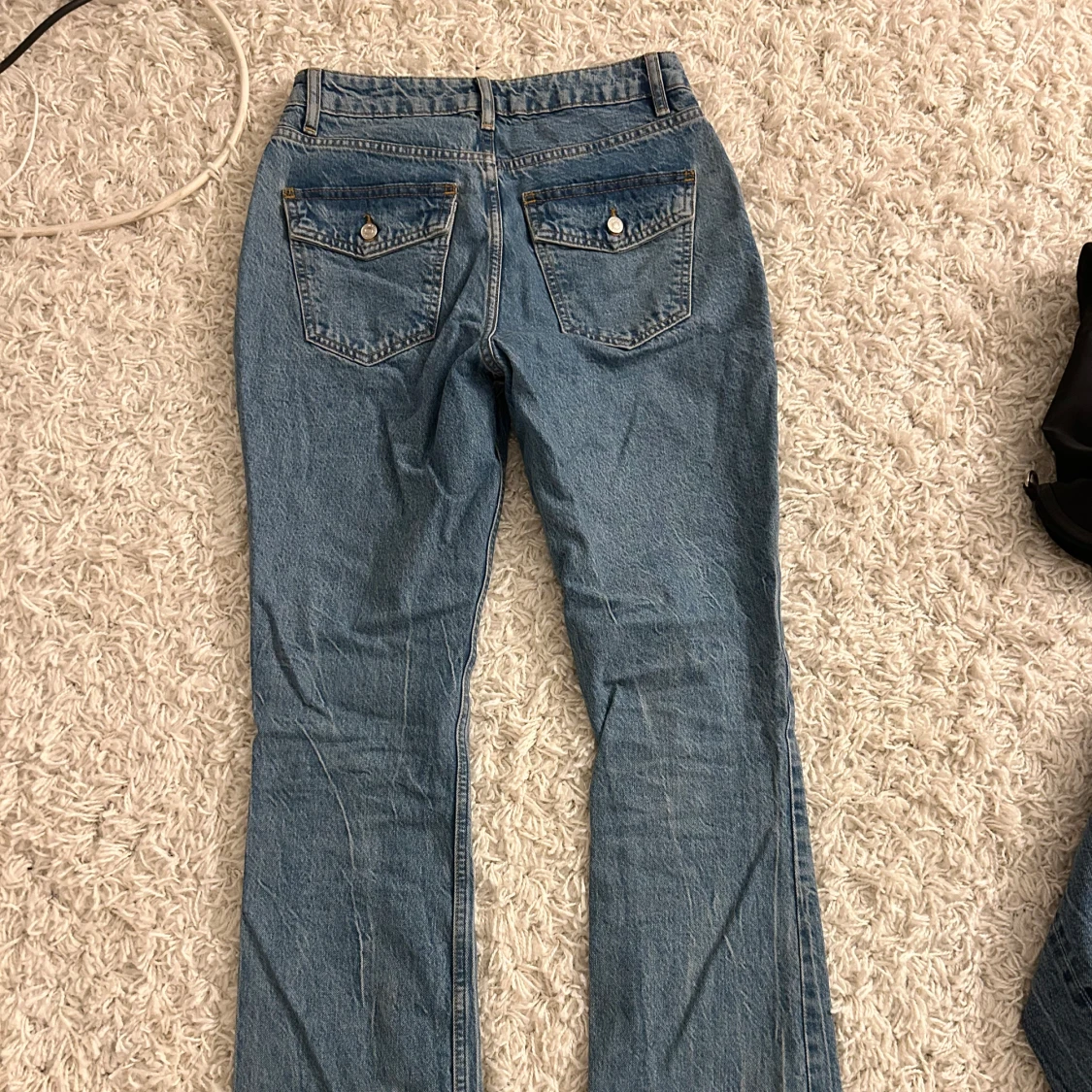 Jeans med ficka där bak  - 90