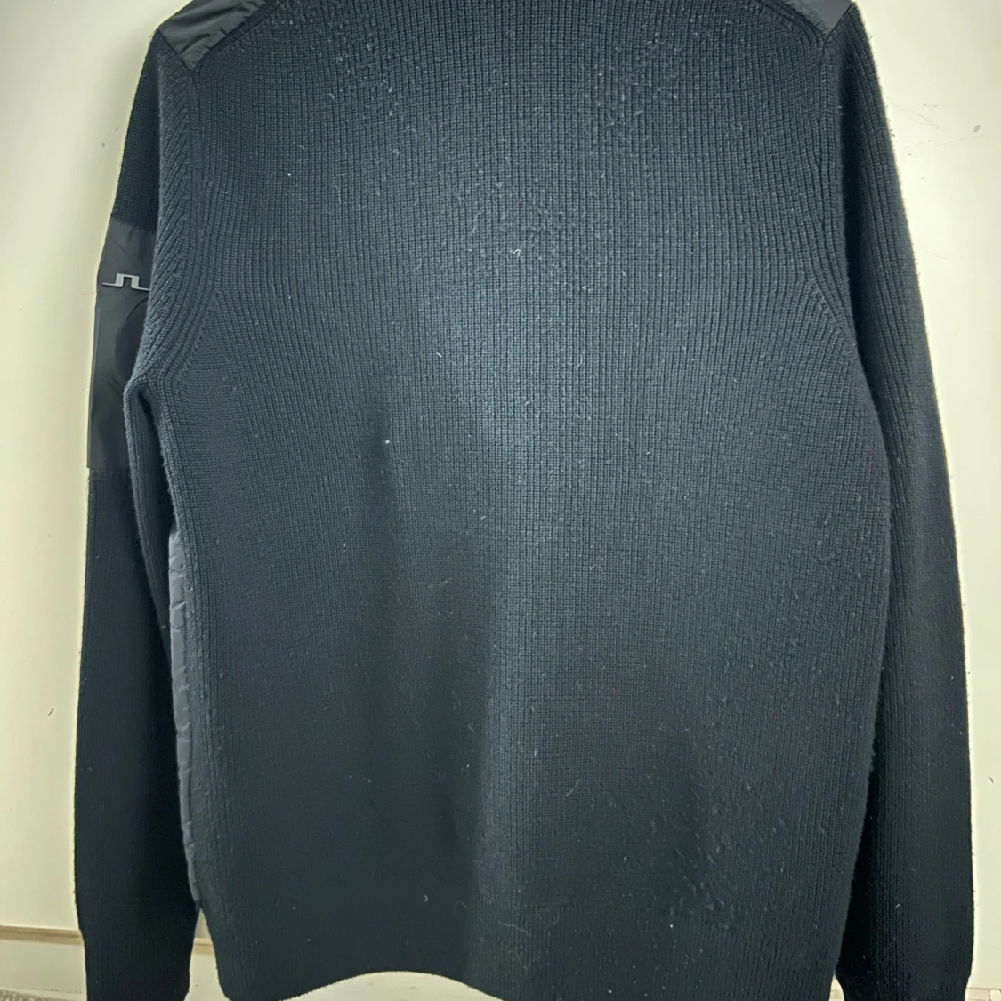 J lindeberg cardigan  - 1