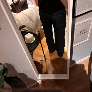 Mörkblå Jeans - Helt nya oanvända jeans från cider