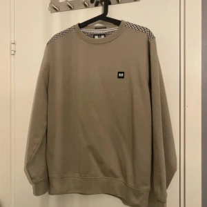 Weekend offender tröja  - Aldrig använd så den är ny