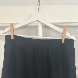 Linnebyxor - Linnebyxor i bra skick