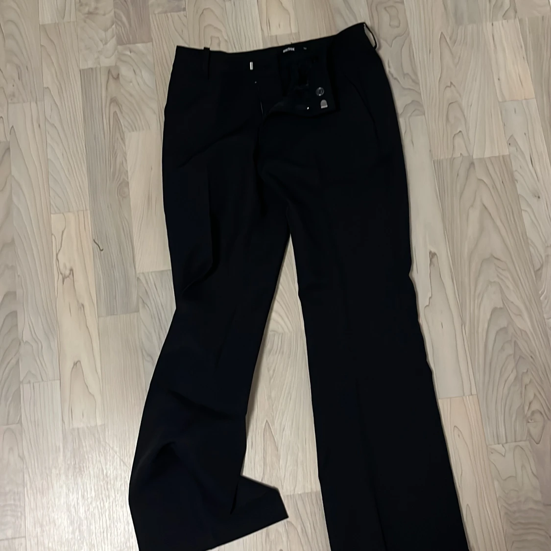 Bikbok kostymbyxor  - 90