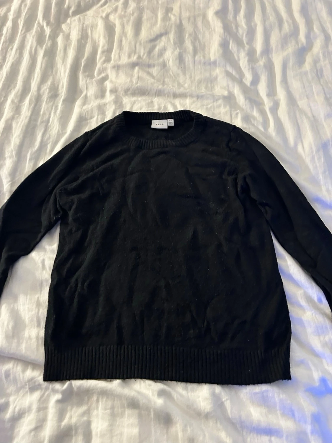 Svart stickad tröja från VILA