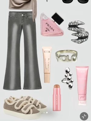 Grå lågmidjade kvarg jeans med utsvängda ben från cheap monday - Säljer ett par grå lågmidjade jeans med utsvängda ben och klassisk femficksmodell. Jeansen har en liten grön detalj vid fickan. Passar verkligen till allt men kommer tyvärr inte till användning längre. 