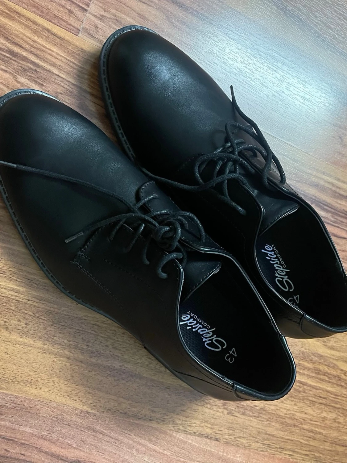 Svarta loafers från Stepnote