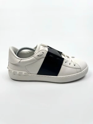 Valentino Open sneakers - Valentino Garavani Open sneakers | Storlek 39.5 |Skick 9.5/10 | Nypris ca 7700kr |100% autentiska