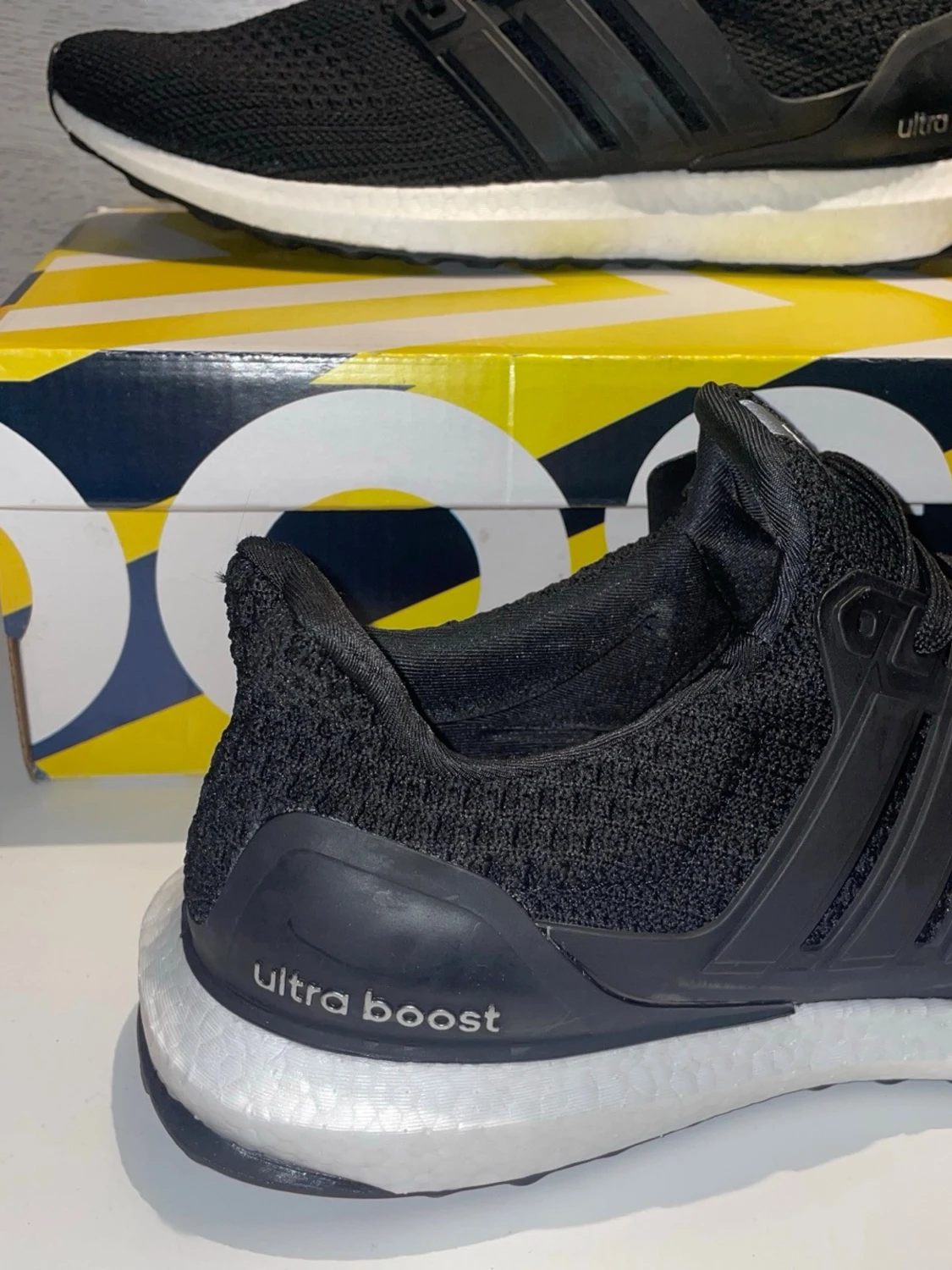 Svarta Adidas Ultra Boost sneakers - 3