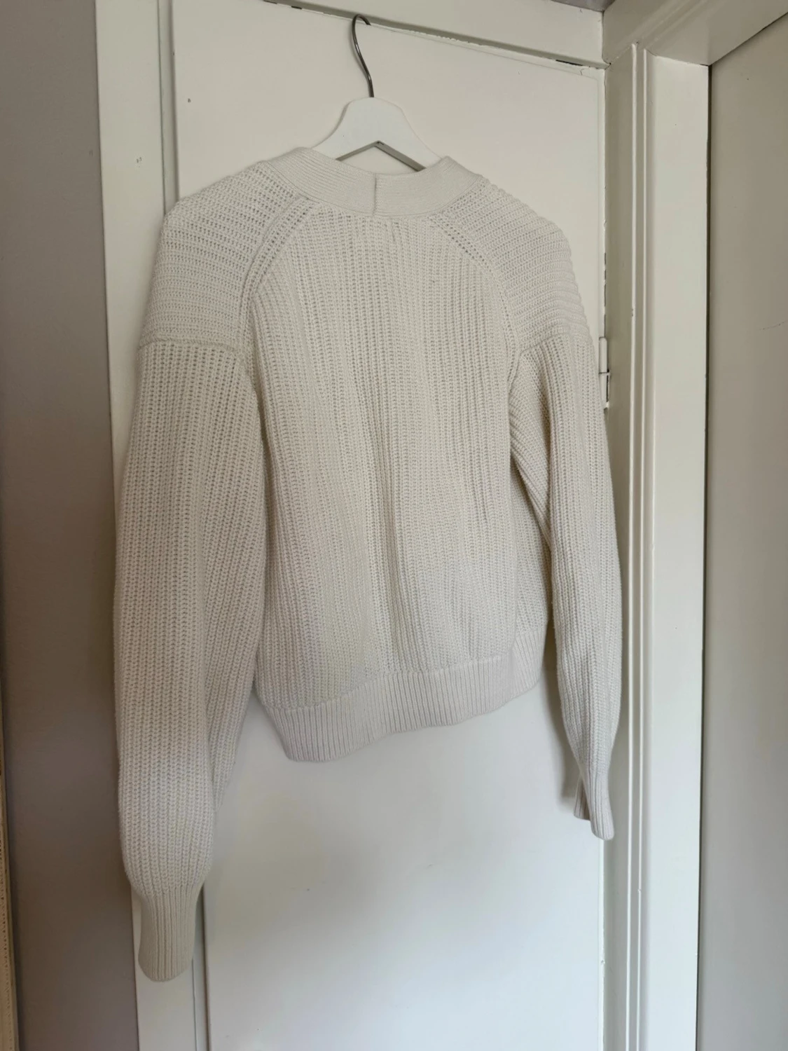 Vit stickad kofta från H&M - 2