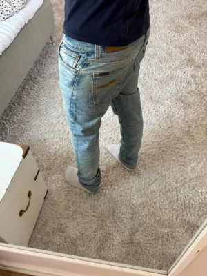Nudie jeans lean Dean - Nudie Jeans | skick 9/10 | Storlek 31/32 | Pris - 499kr | Modellen är ca 180cm lång | Hör av dig vid minsta fråga eller fundering!!
