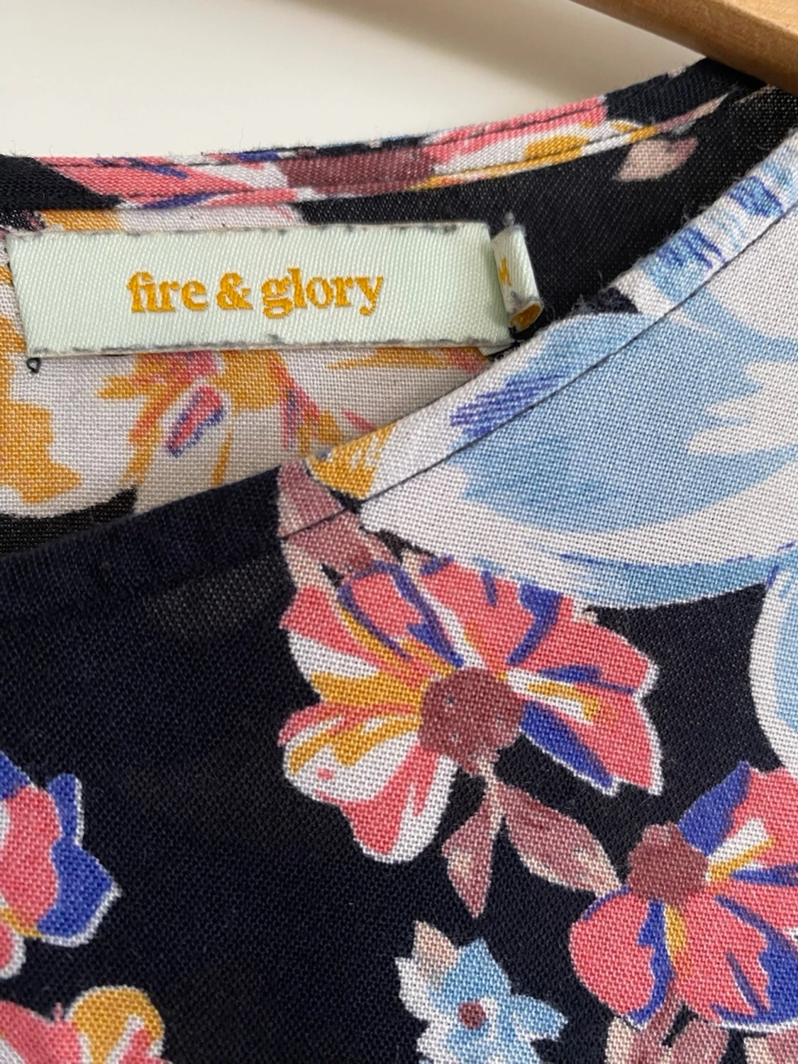 Blommig klänning  med långa ärmar Fire & Glory medium viskos  - 3