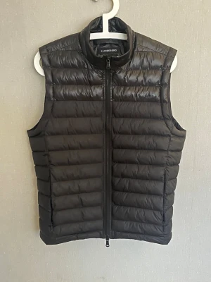 J.lindeberg väst - Fint skick inga defekter | nypris 1800 kr