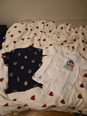 2 Marvel tshirts - 2 st marvell tshirts för 6-8 åring, storlek 122/128. Oanvända.