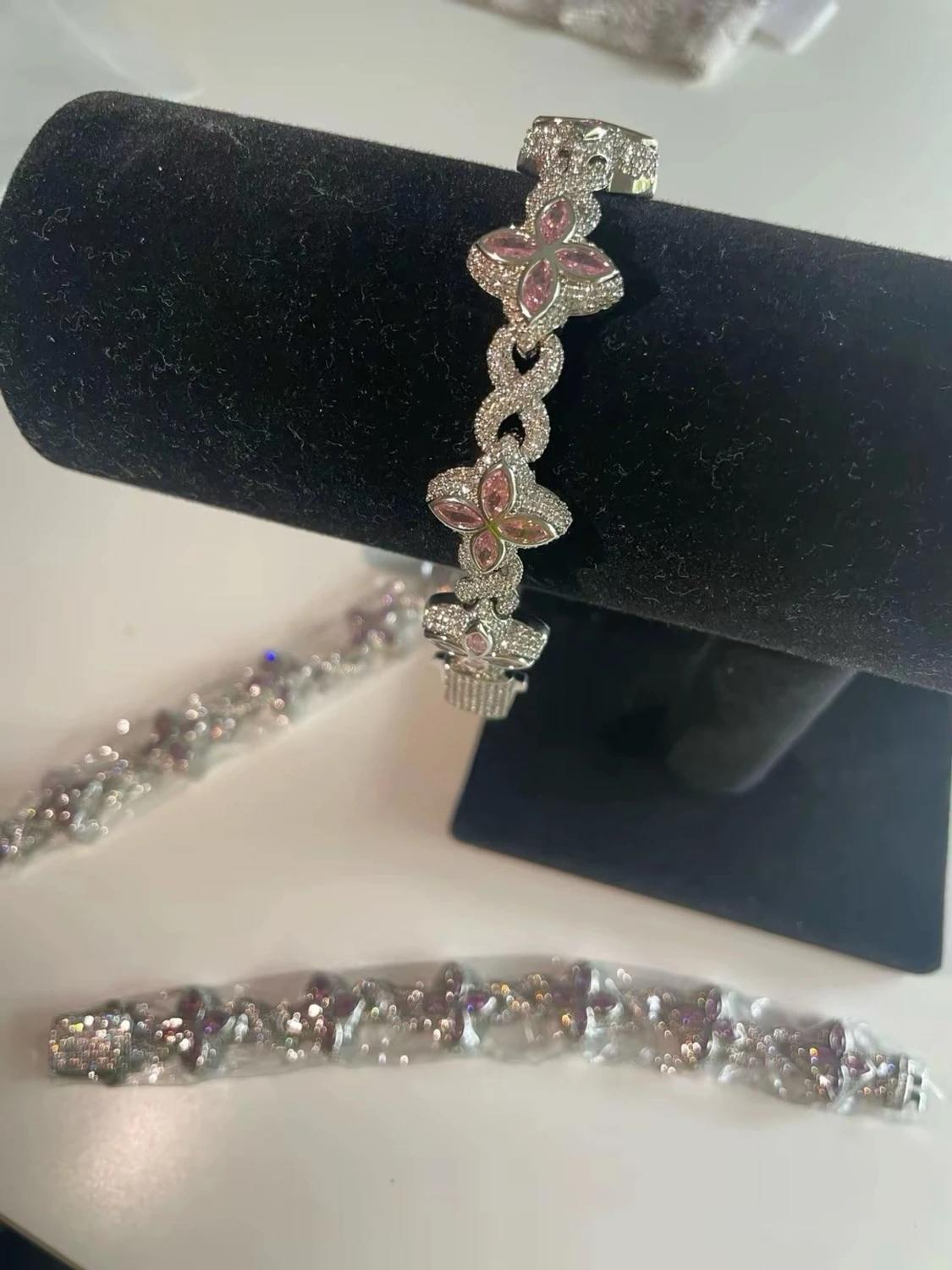Four leaf bracelet 