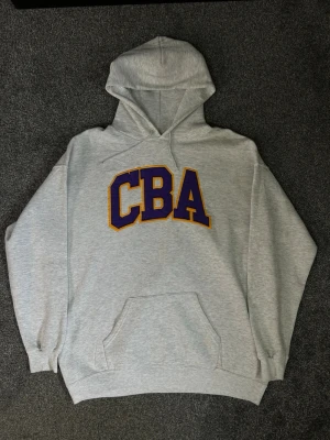 Hoodie - Hoodie från Lee i storlek XL i grå färg  A117
