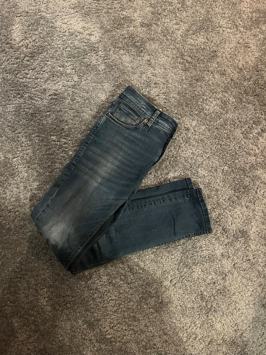 Mörkblå slim fit jeans - 1