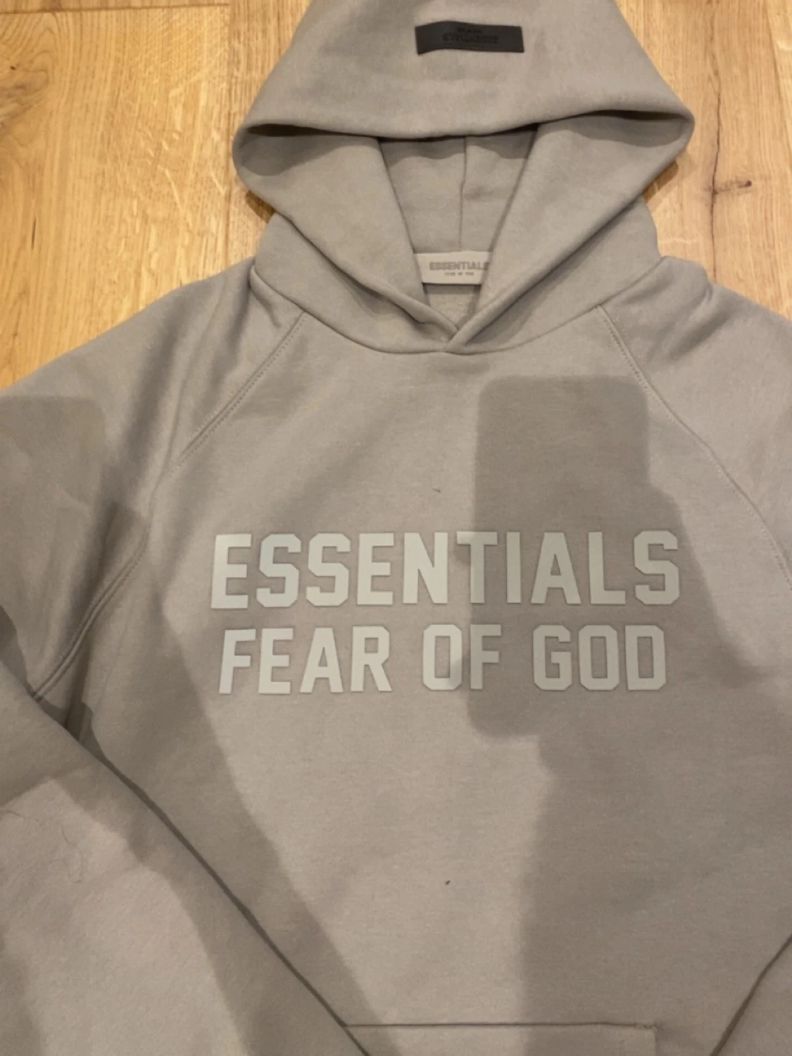 Grå Essentials Fear of God hoodie - 1