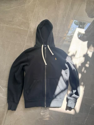 Ralph lauren Hoddie - Storlek M men sitter som s 