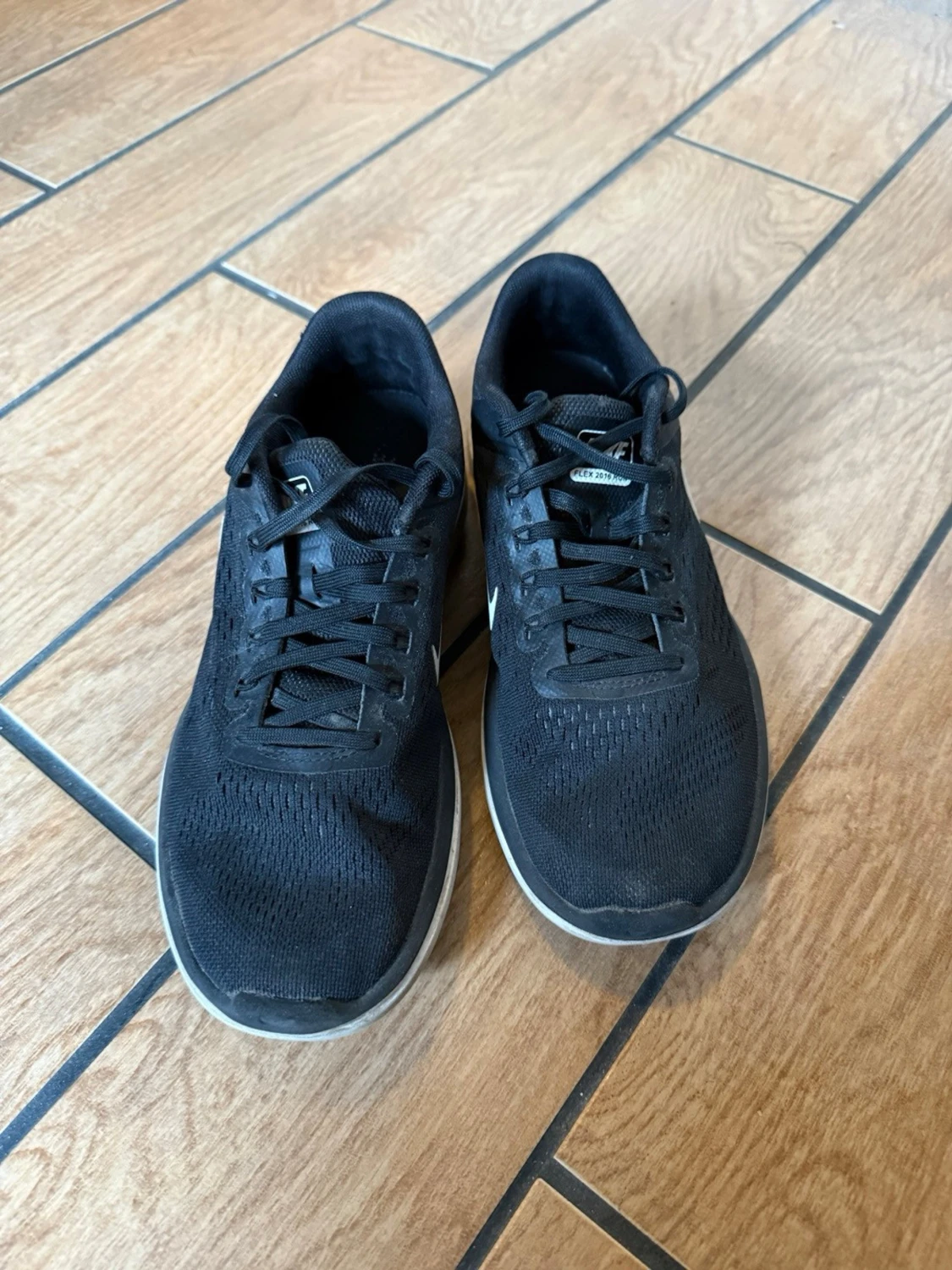Svarta Nike flex run sneakers  - 1