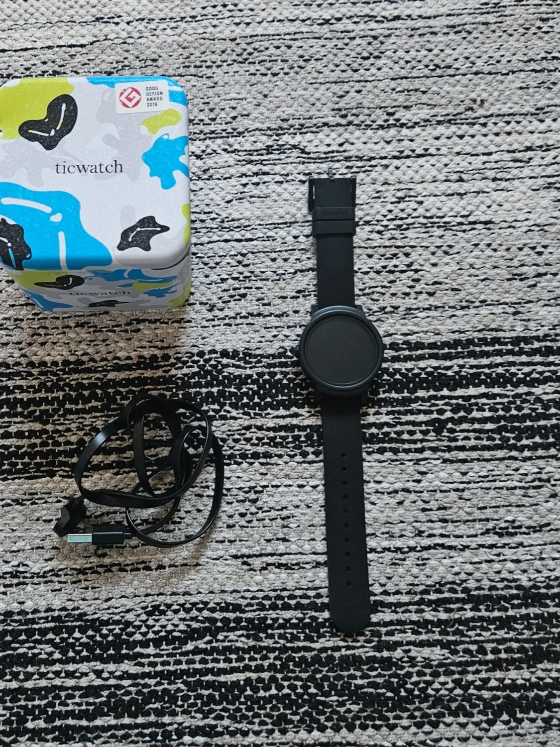 Fin smartklocka med Touch (oanvänt)