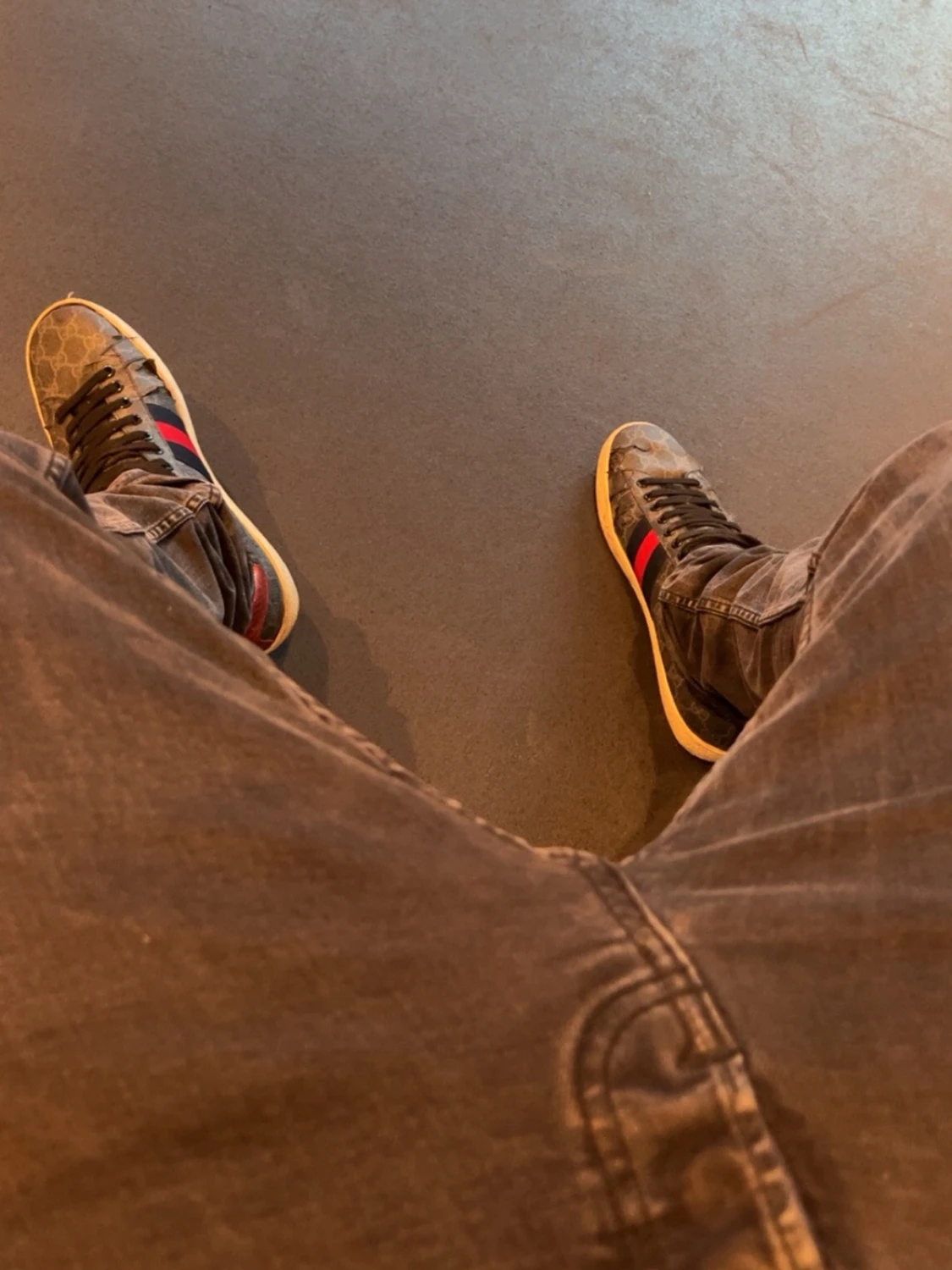 GG sneakers med monogram och röd-blå rand - 1
