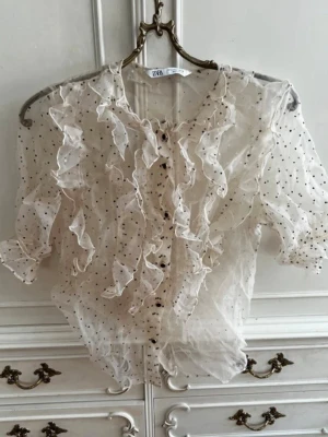 Blus  - Fin blus från Zara