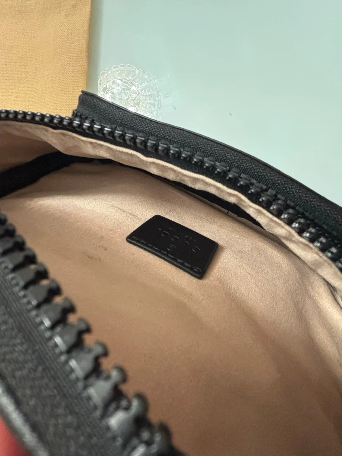 Gucci beige magväska med monogram - 4