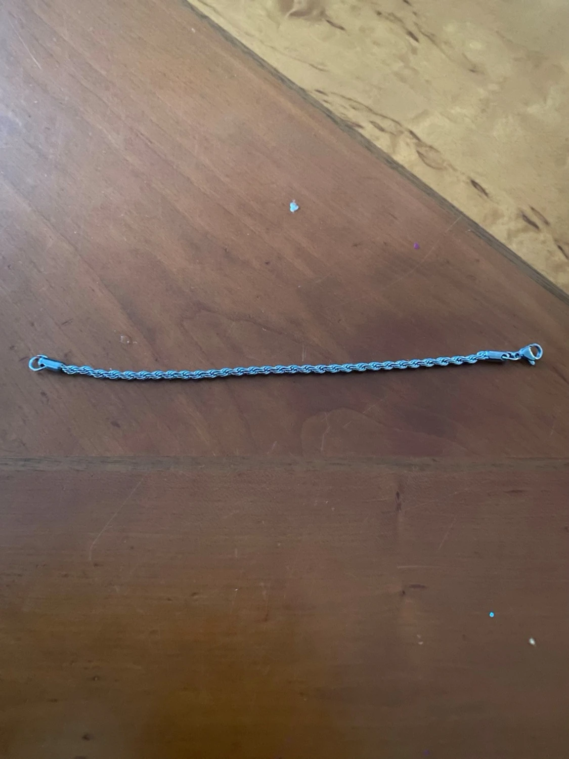 Tunt silverfärgat kedjearmband - 1