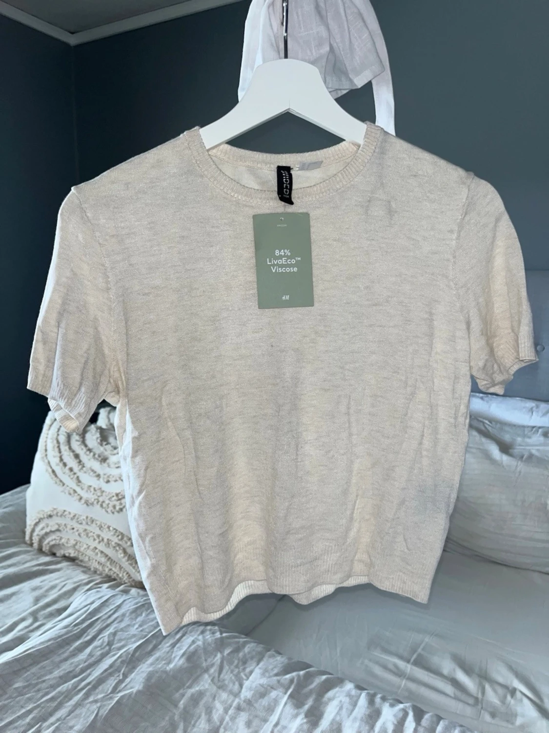 Beige kortärmad topp från H&M - 2