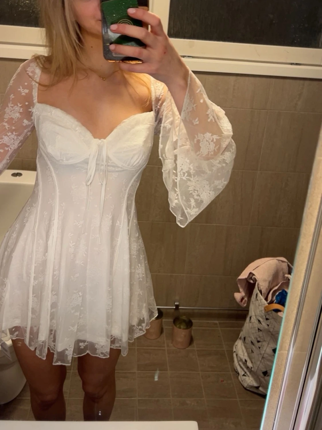 Vit studentklänning