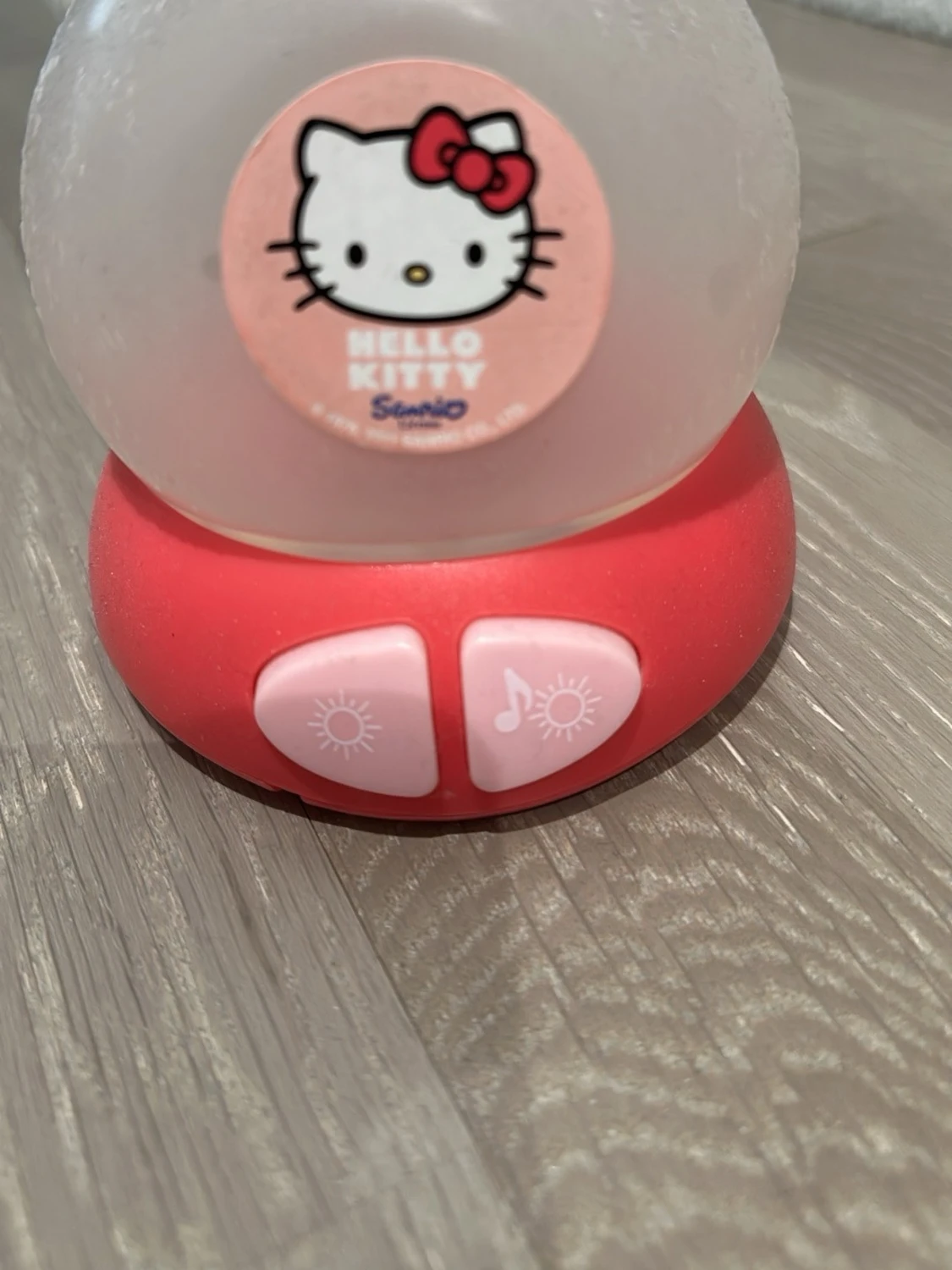 Hello Kitty nattlampa med musik