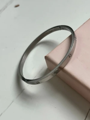 Catier armband  - Smalt armband i silver 