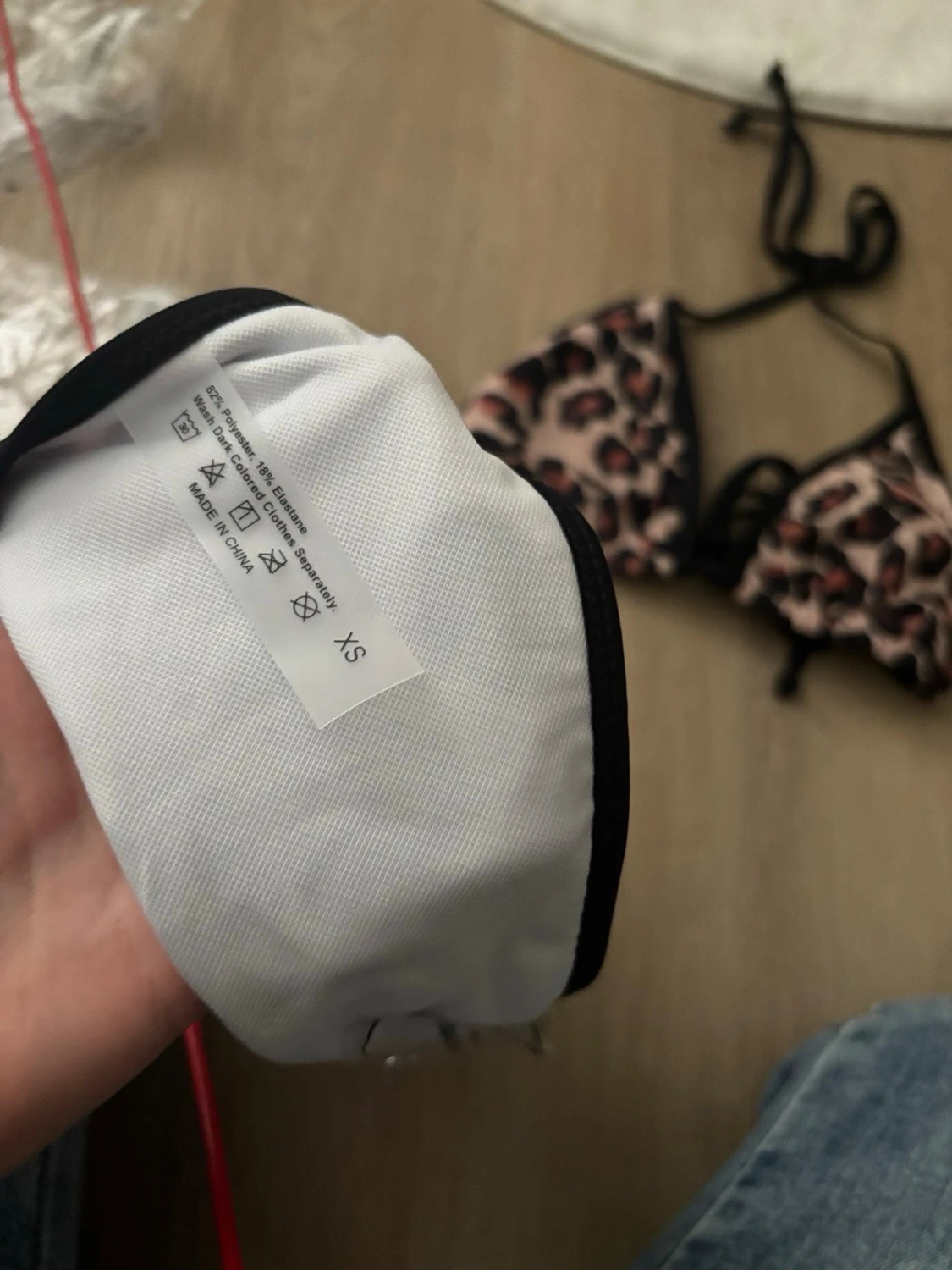 Leopardmönstrad bikini med knyt - 3