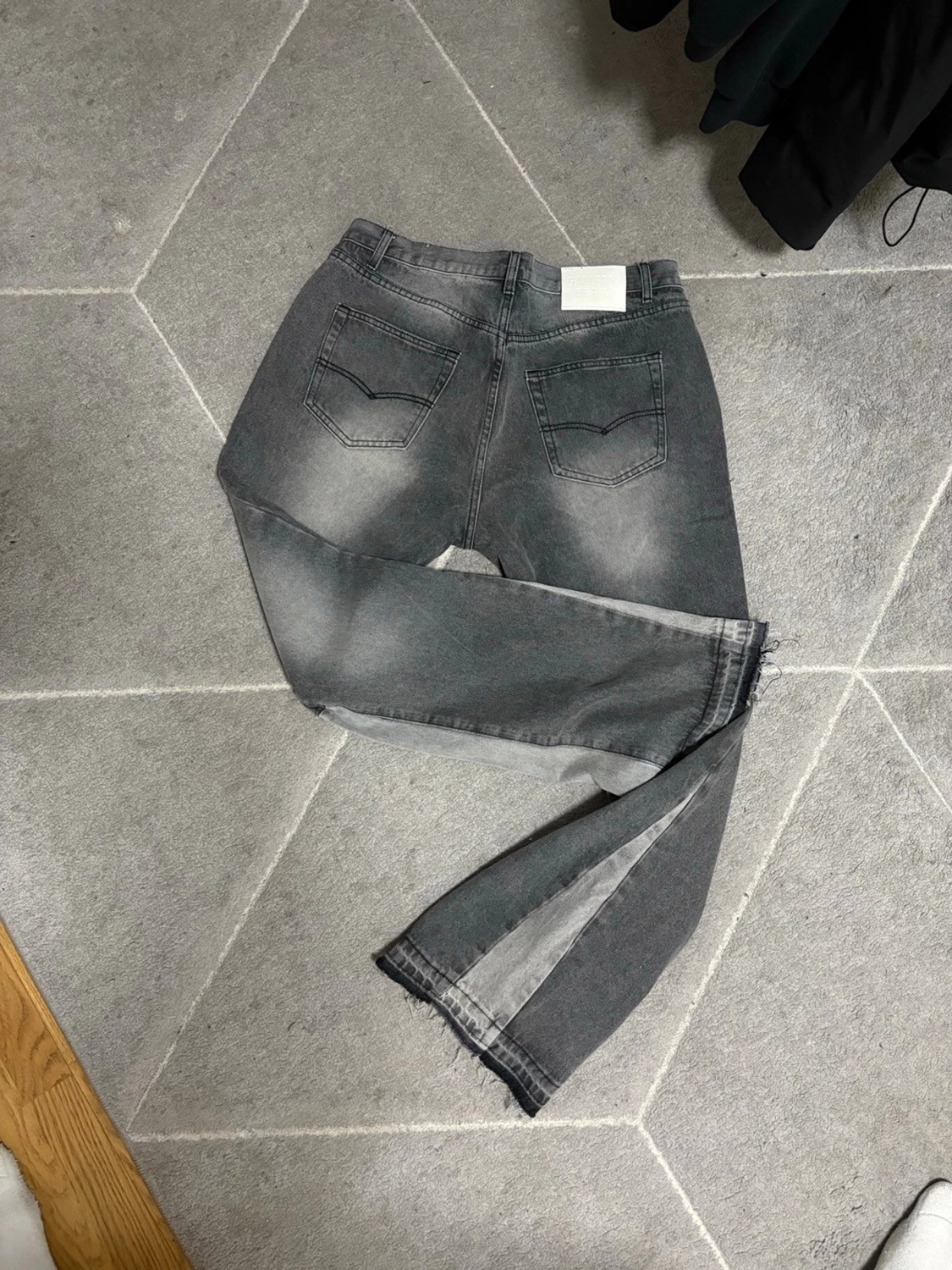 Flared jeans - 1