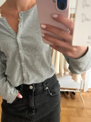 Zara topp - Super fin Zara topp. Liten i storleken, passar xs-s🧡