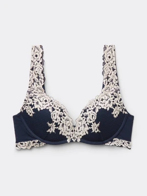 SÖKER - SÖKER "Pretty Flowers Gioia Super Push-Up Bra" från intimissimi i storlek 75B i marinblå🥹 hör gärna av er!!