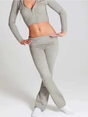 Catania sett - Fint grått sett från Catania, säljer så det är för stort på mig och jag inte använder längre 