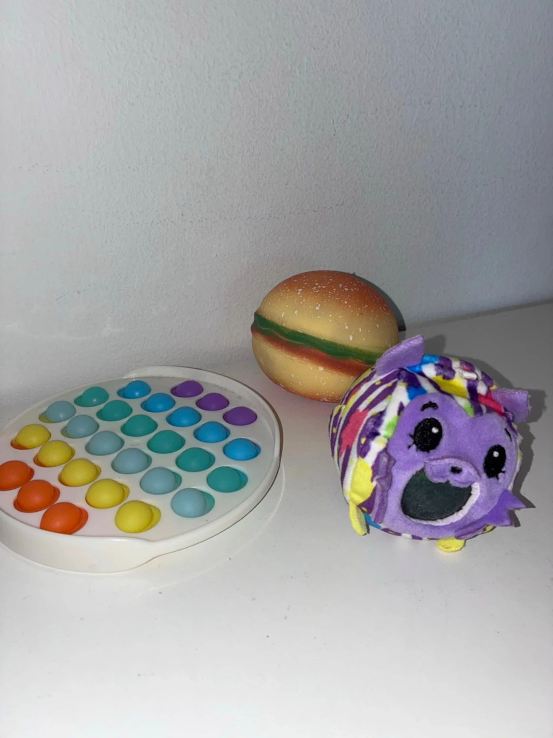 Fidgetleksaker och squishy-bollar