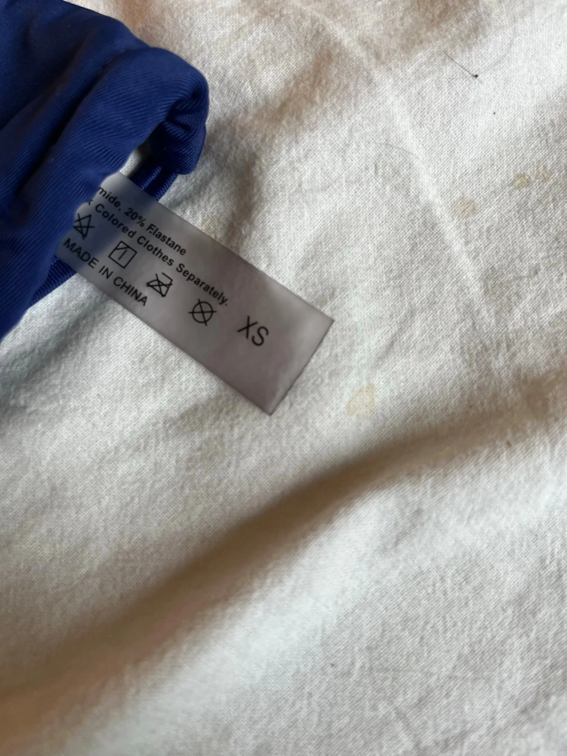 Mörkblå trekantsbikini med knyt - 2