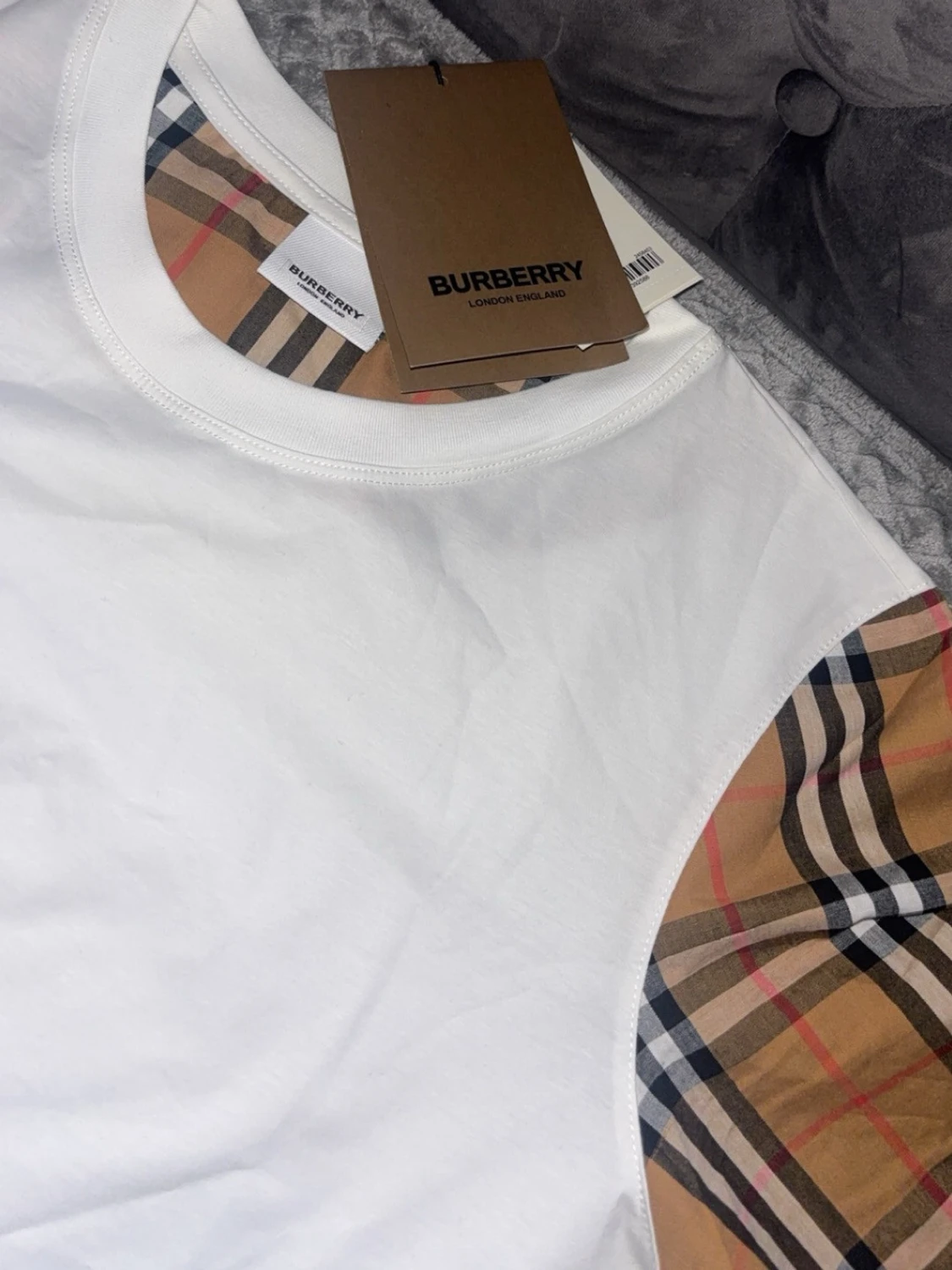Vit Burberry t-shirt med rutiga ärmar - 1