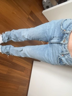 Gina Tricot low bootcut jeans - Köpta för länge sen men bra skick, original pris 400