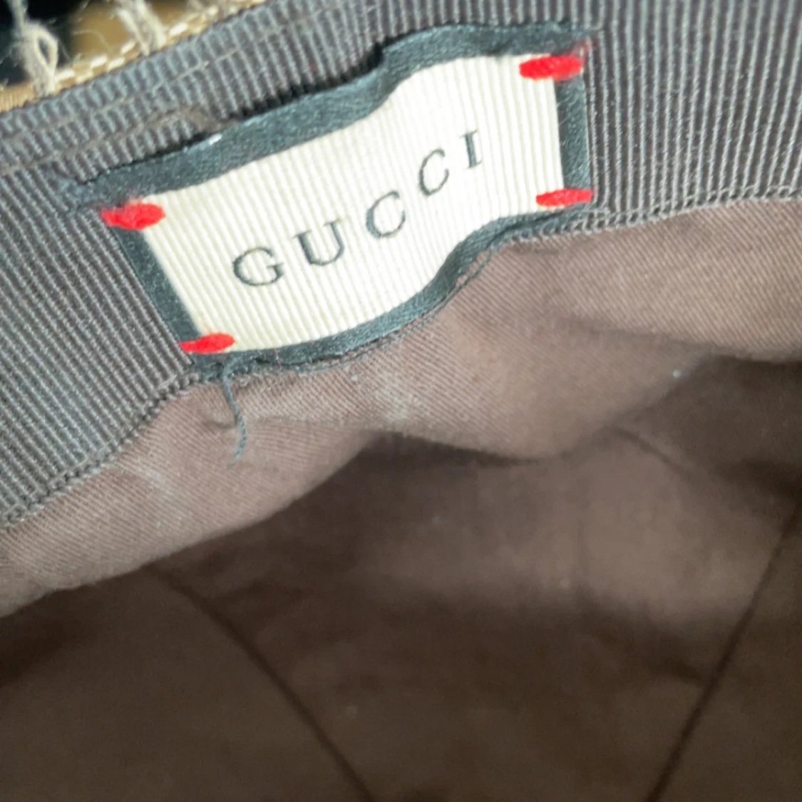Beige keps från Gucci med GG-mönster - 3