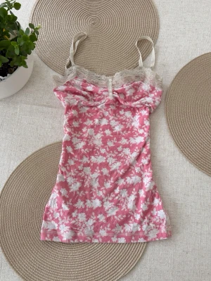 Abercrombie & fitch vintage linne  - Storlek M, kan kännas som en XXS/XS. Skickas inom 24h. Se liknande plagg i min profil! 