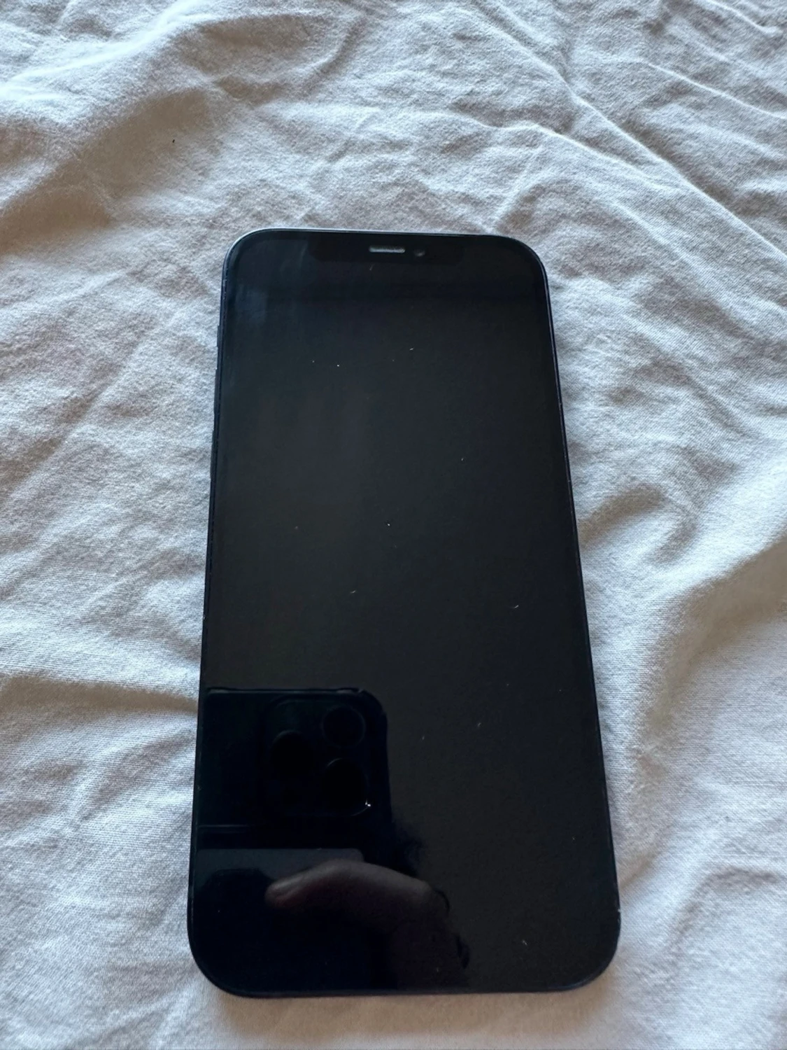 Mörkblå Iphone 12 - 2